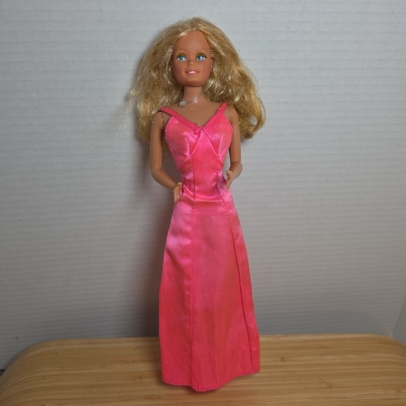Barbie Other - VTG 1977 Superstar Barbie Doll Jewelry Dress Shoes & Stand